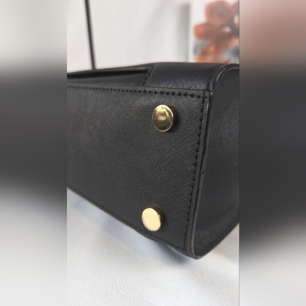 Michael Kors Essex Satchel Black Saffiano Leather Laptop Bag Briefcase Crossbody - Picture 7 of 16